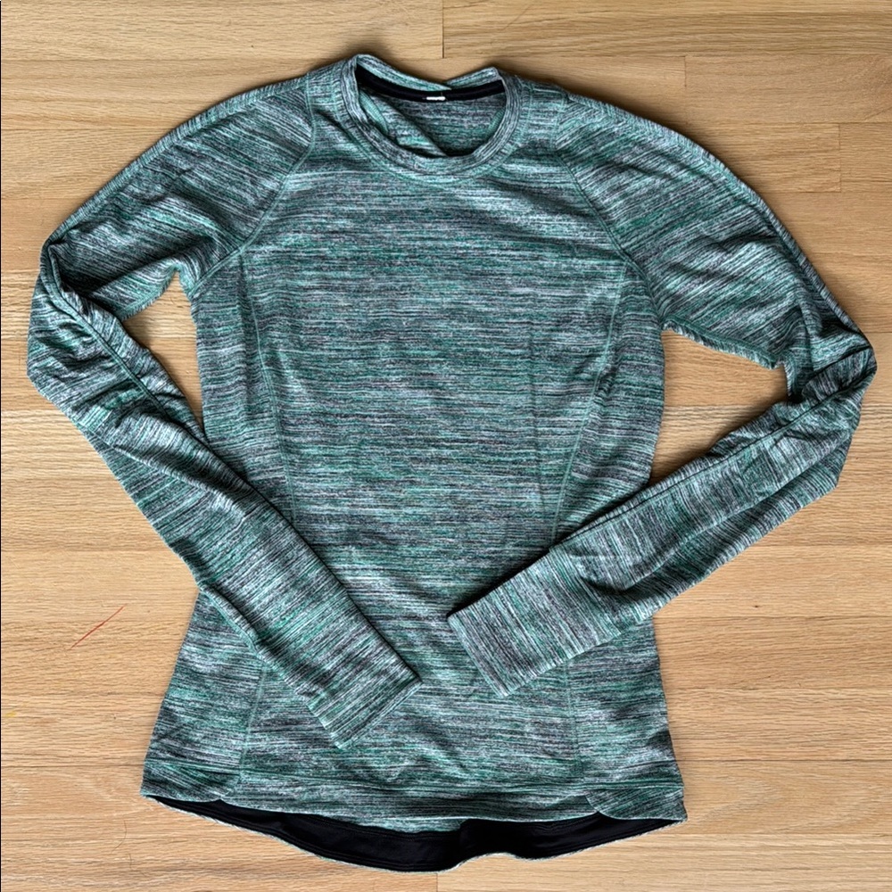 Lululemon Athletica Fitted Green Long Sleeve Shirt